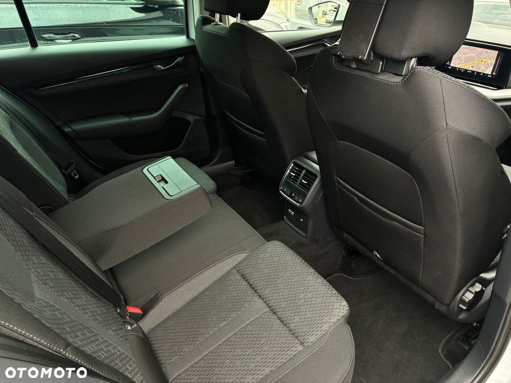 Skoda Octavia 2.0 TDI Style DSG - 33