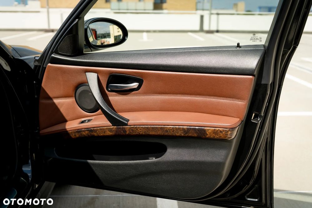 BMW Seria 3 - 39