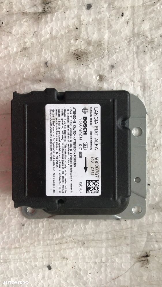 Calculator airbag Alfa Romeo Giulietta cod 50520767 , 0285010935 , 0 285 010 935