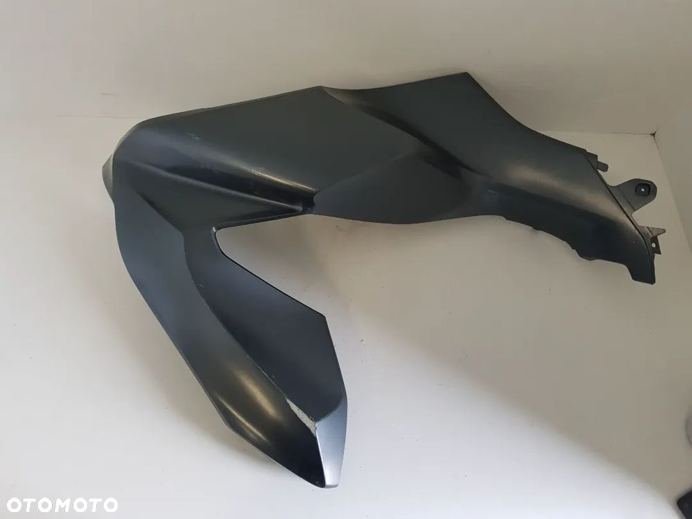 Honda PCX 125 20+ Prawa Czasza Czacha Osłona Obudowa Owiewka Przód - 1