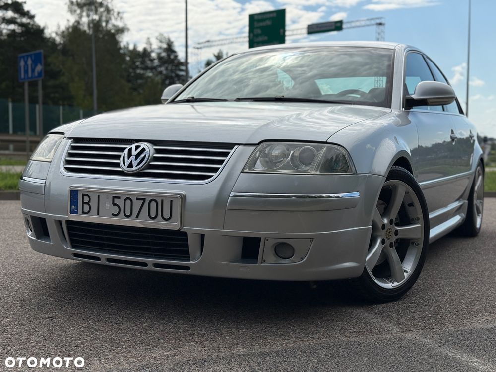 Volkswagen Passat 2.3 V5 Highline - 2