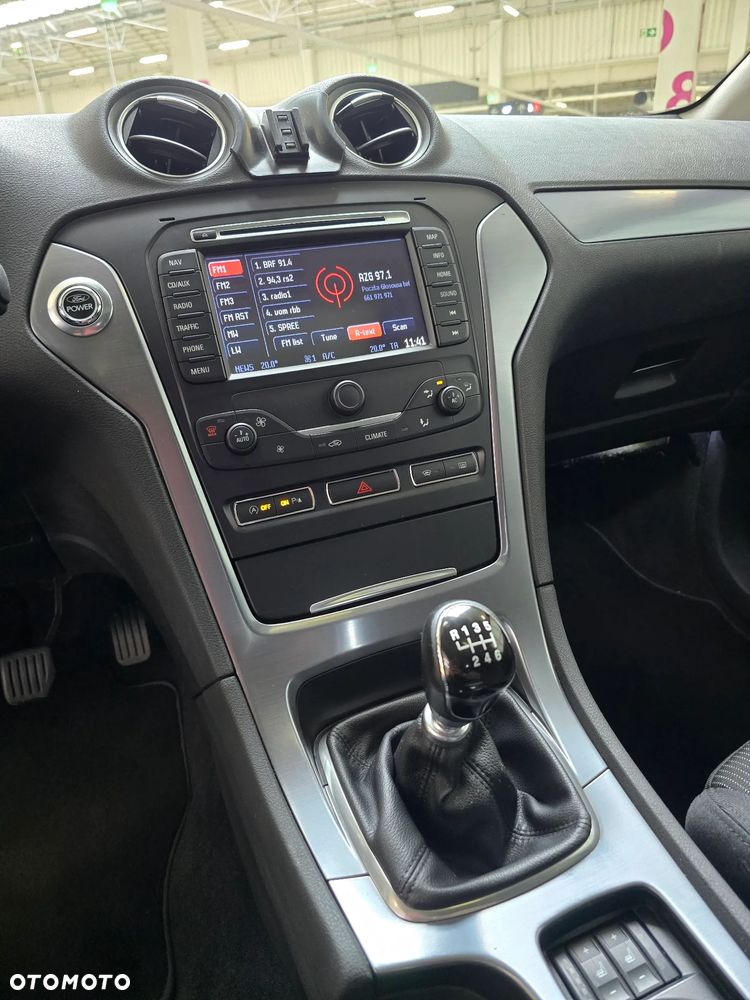 Ford Mondeo 1.6 T Titanium - 11