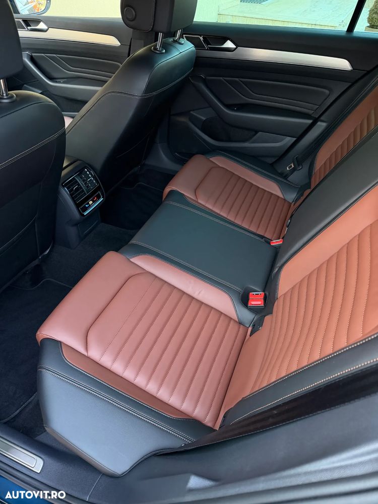 Volkswagen Passat 2.0 TDI SCR DSG Elegance - 16