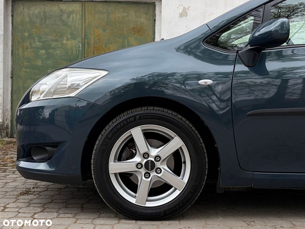 Toyota Auris 1.6 VVT-i Luna - 4