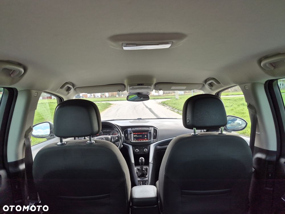 Opel Zafira Tourer 1.4 Turbo Business Innovation - 26