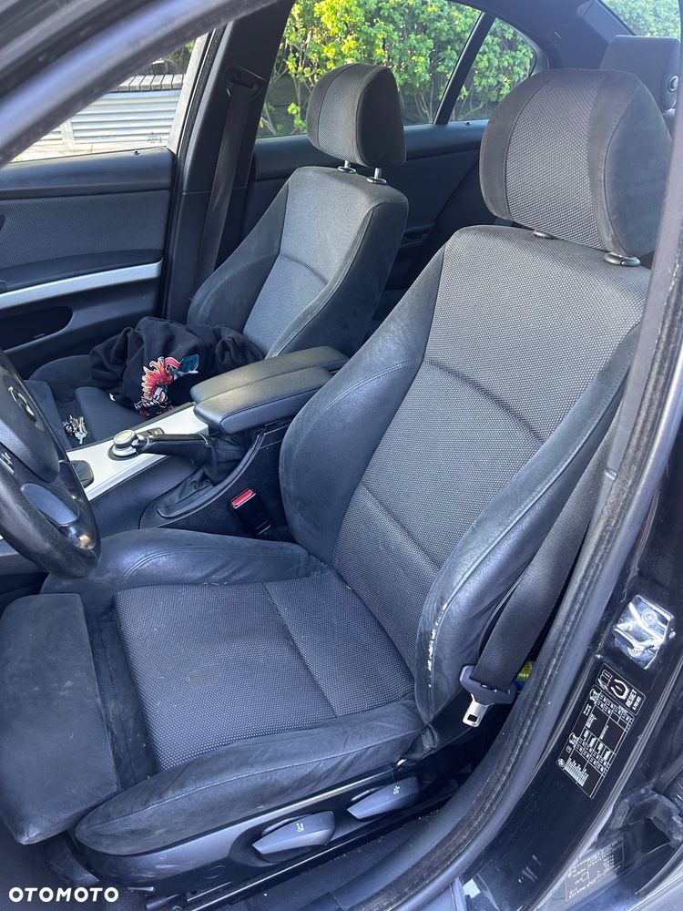 BMW Seria 3 325i - 17