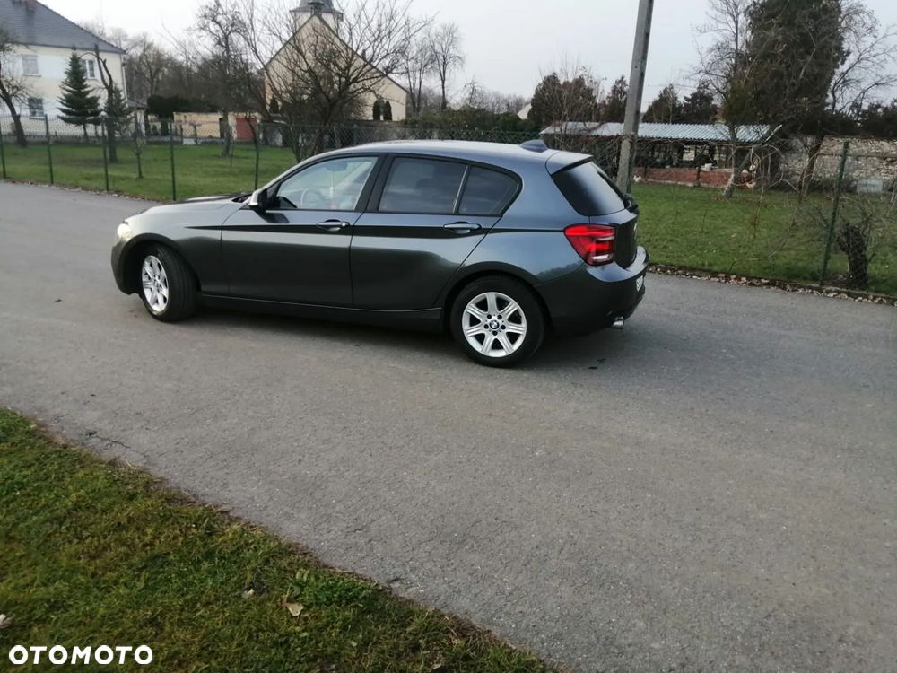 BMW Seria 1 116d Sport Line - 9