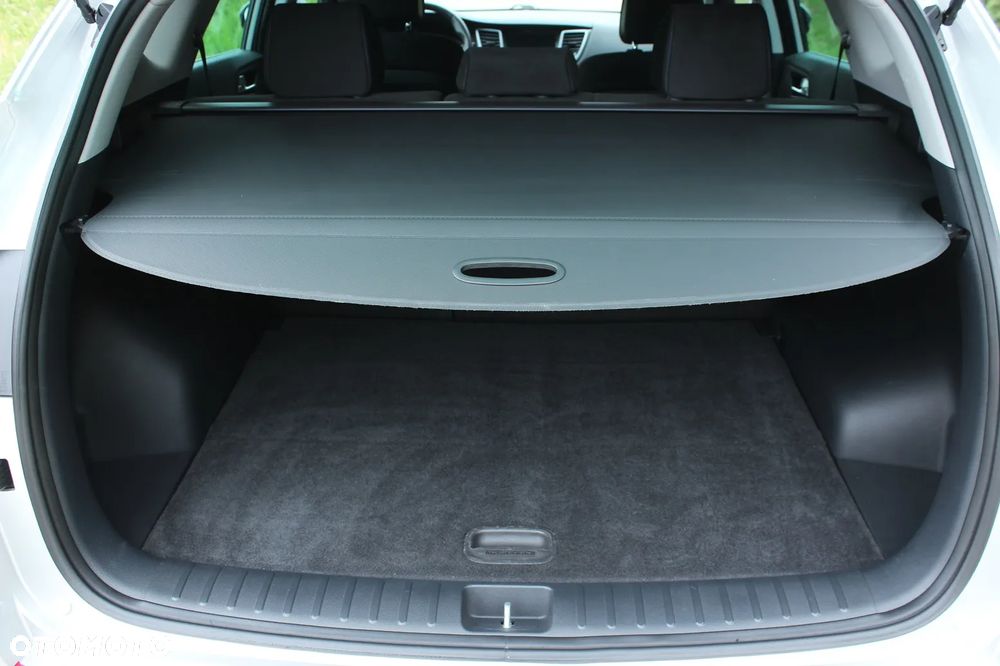 Hyundai Tucson blue 1.7 CRDi 2WD Style - 36