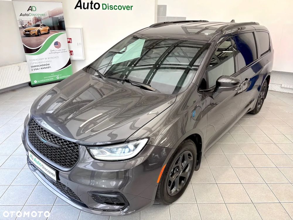 Chrysler Pacifica - 10