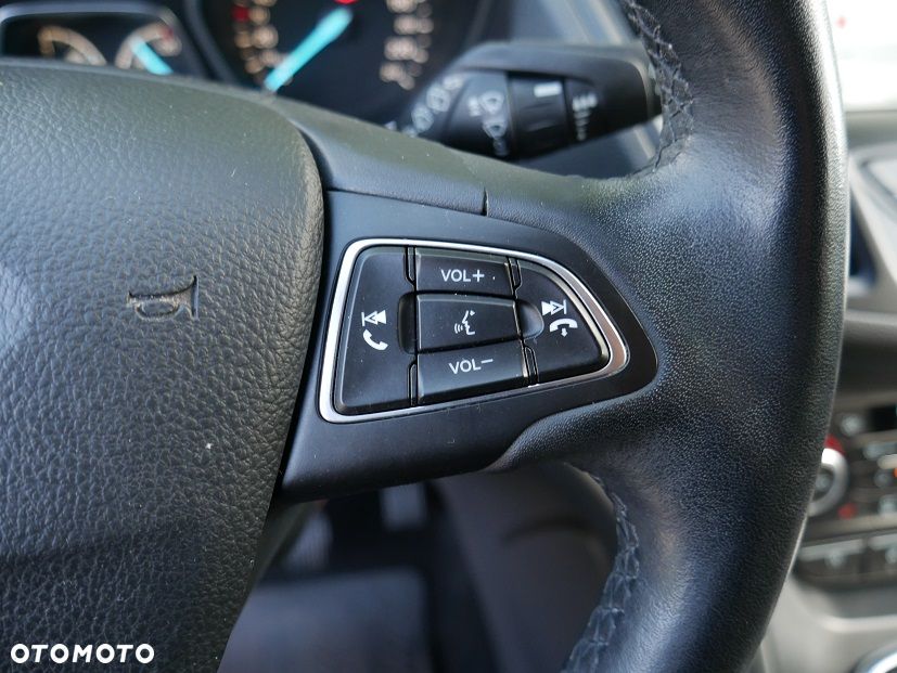 Ford Kuga - 14