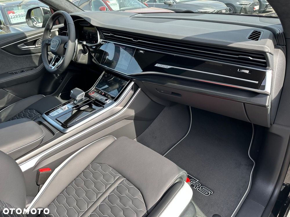 Audi RS Q8 - 26