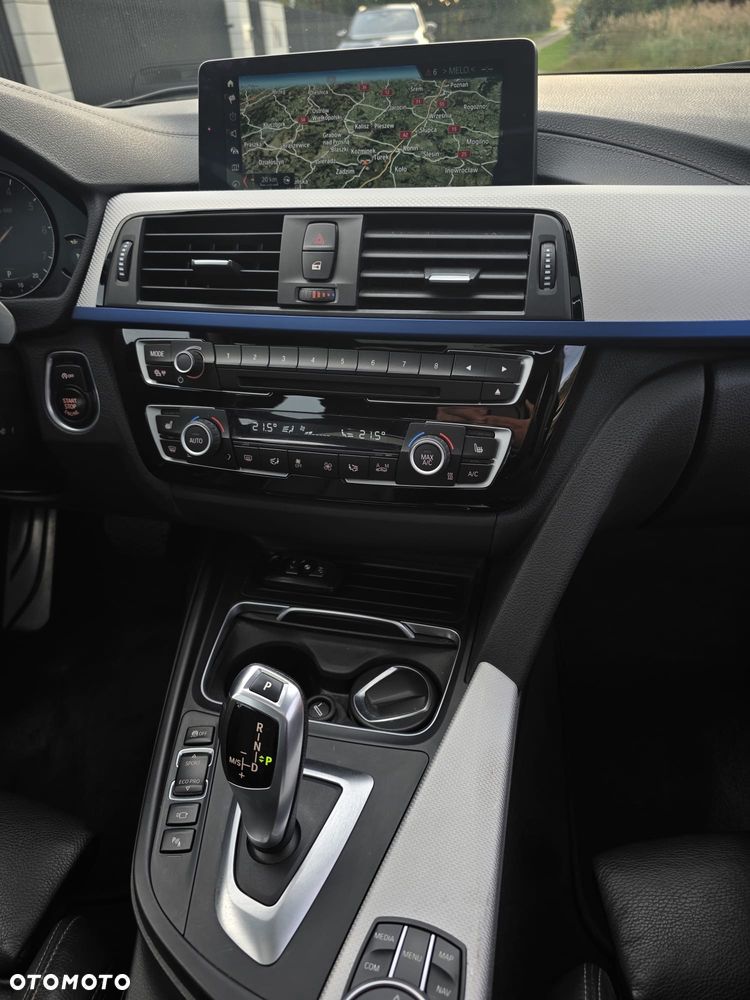 BMW Seria 3 318i Edition M Sport Shadow - 21
