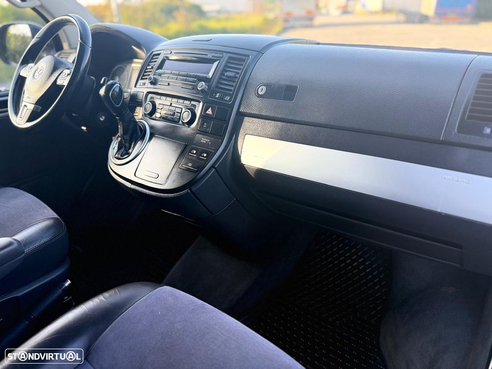 VW Multivan 2.0 TDi 180 Highline BlueMotion - 12