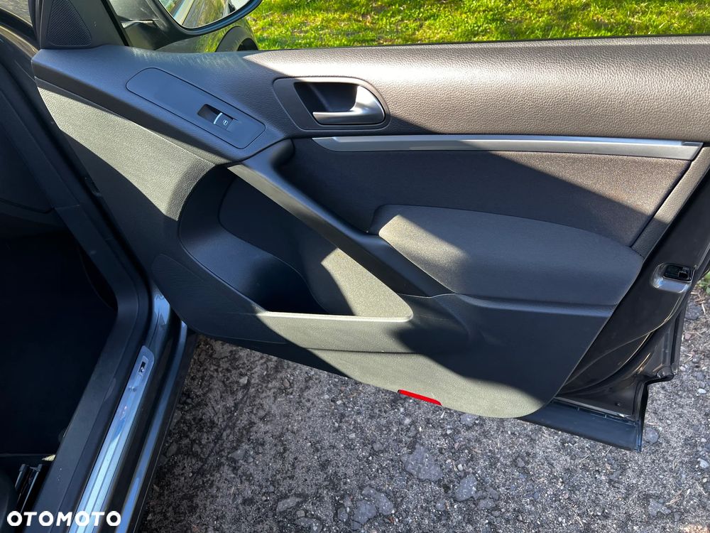 Volkswagen Tiguan 2.0 TSI 4Mot Sport&Style DSG - 26