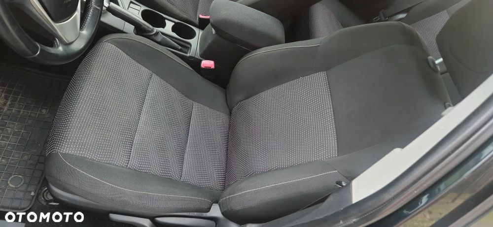 Toyota Auris 1.8 HSD Luna - 9