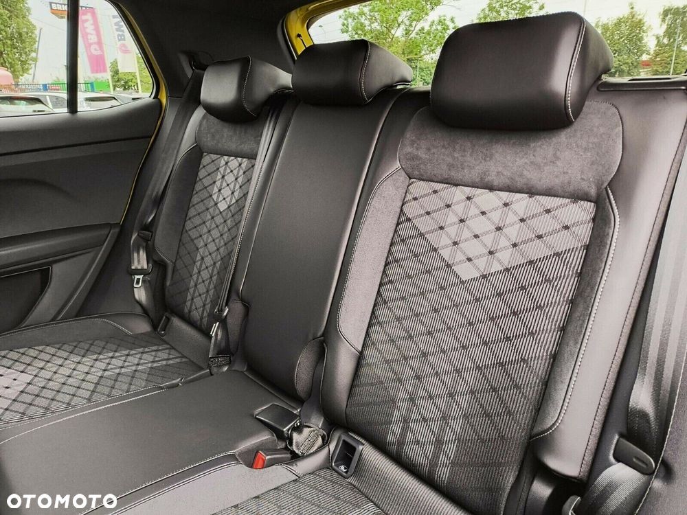 Volkswagen T-Cross - 23