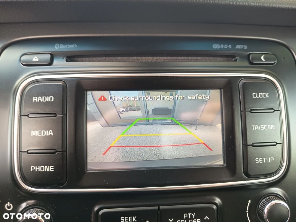 Kia Carens 1.6 GDI Dream-Team Edition - 23