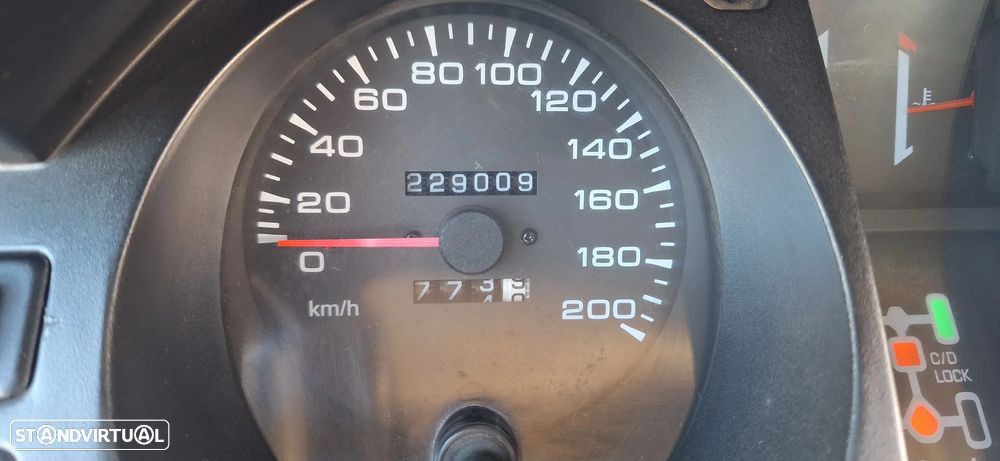 Mitsubishi Pajero 2.8 TD GLS - 20