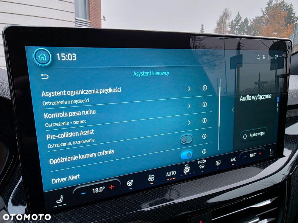 Ford Focus 1.0 EcoBoost mHEV ST-Line X - 26