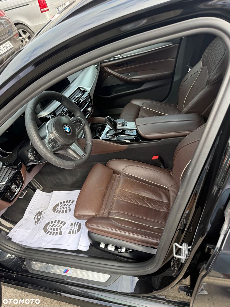 BMW Seria 5 520d M Sport - 7