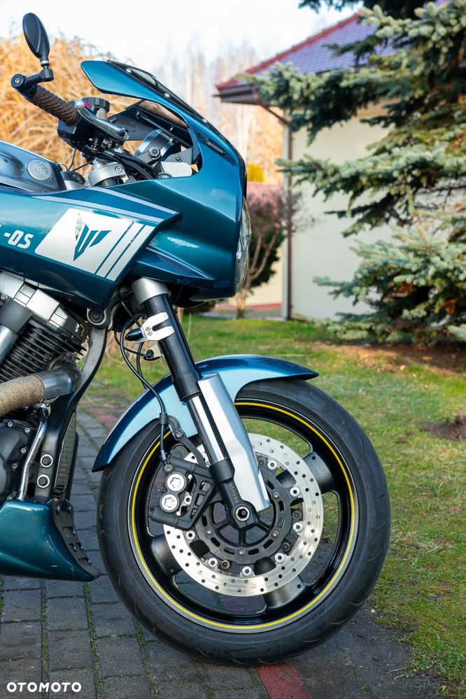 Yamaha MT - 8