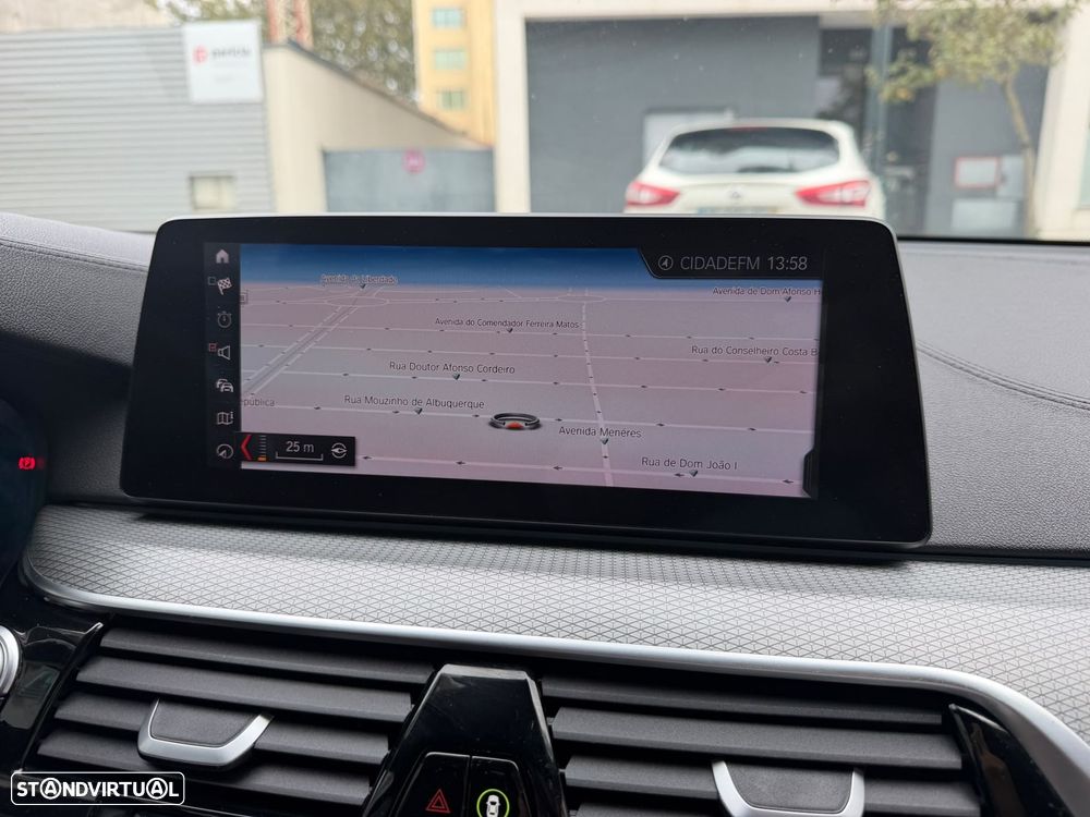 BMW 630 Gran Turismo d Pack M - 11