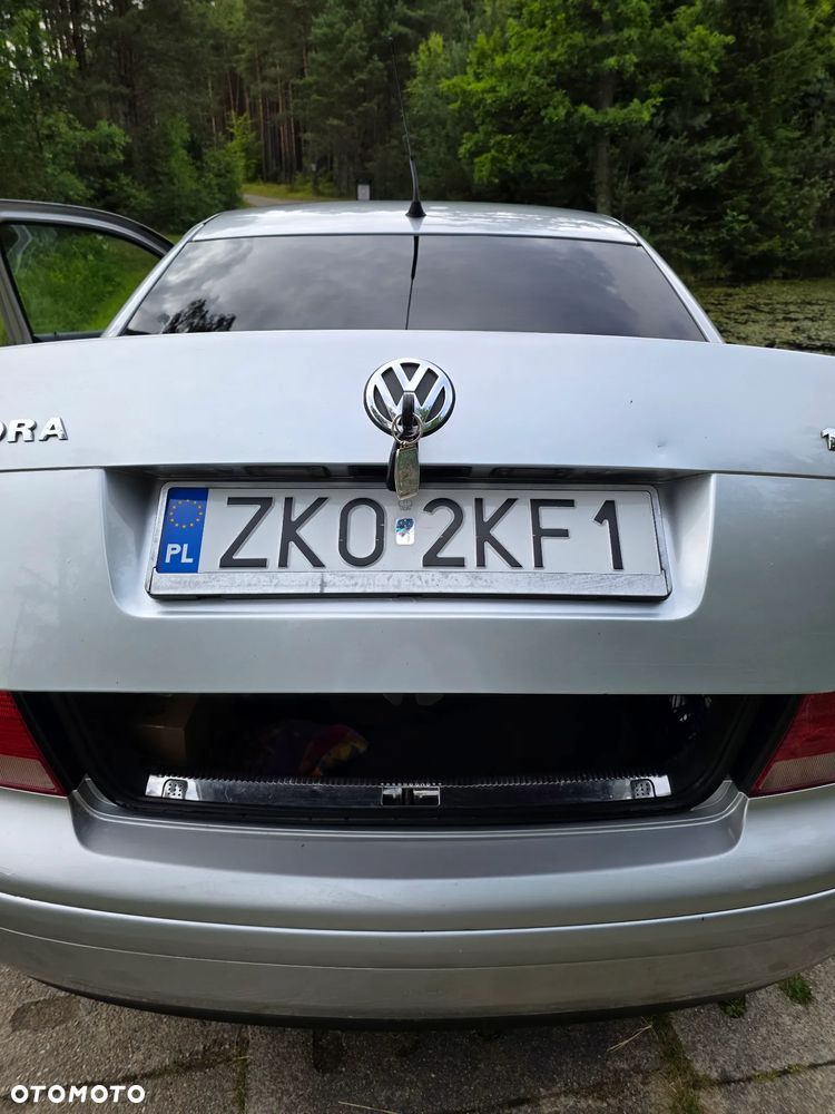 Volkswagen Bora 1.6 Comfortline - 20