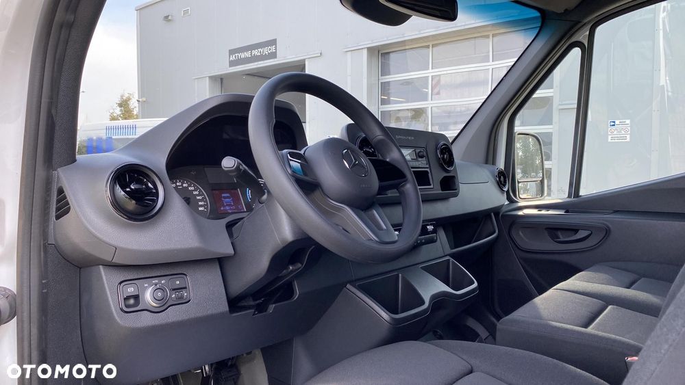 Mercedes-Benz eSprinter - 9