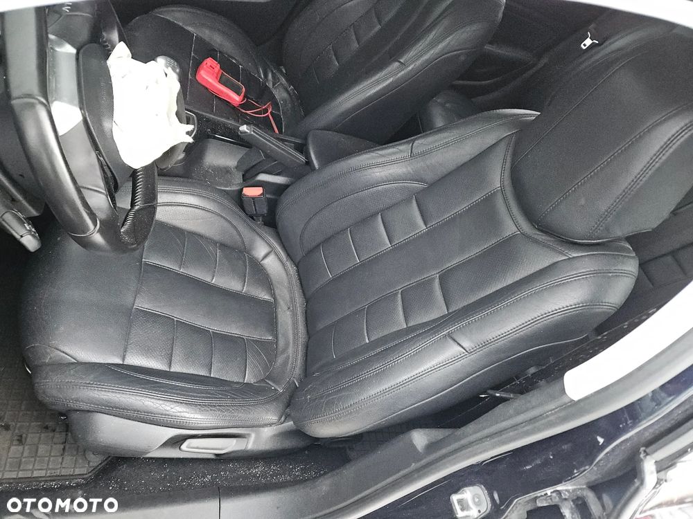Fotele kanapa skóra skórzane boczki Peugeot 308 II T9 kombi SW 2015r EKUD - 1