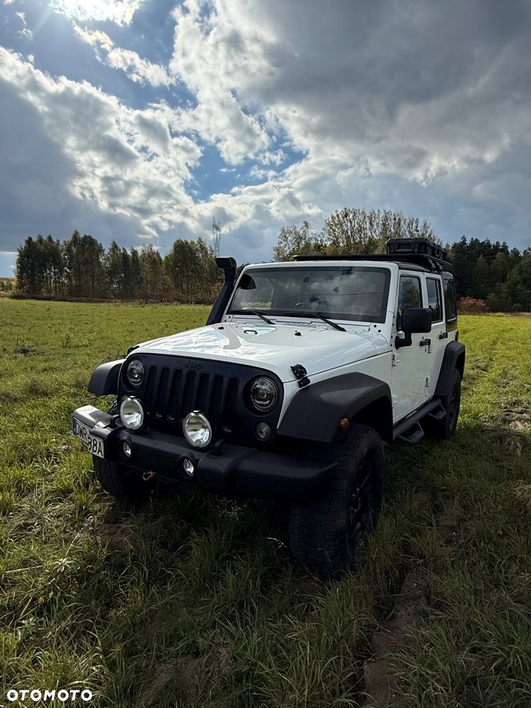 Jeep Wrangler - 24