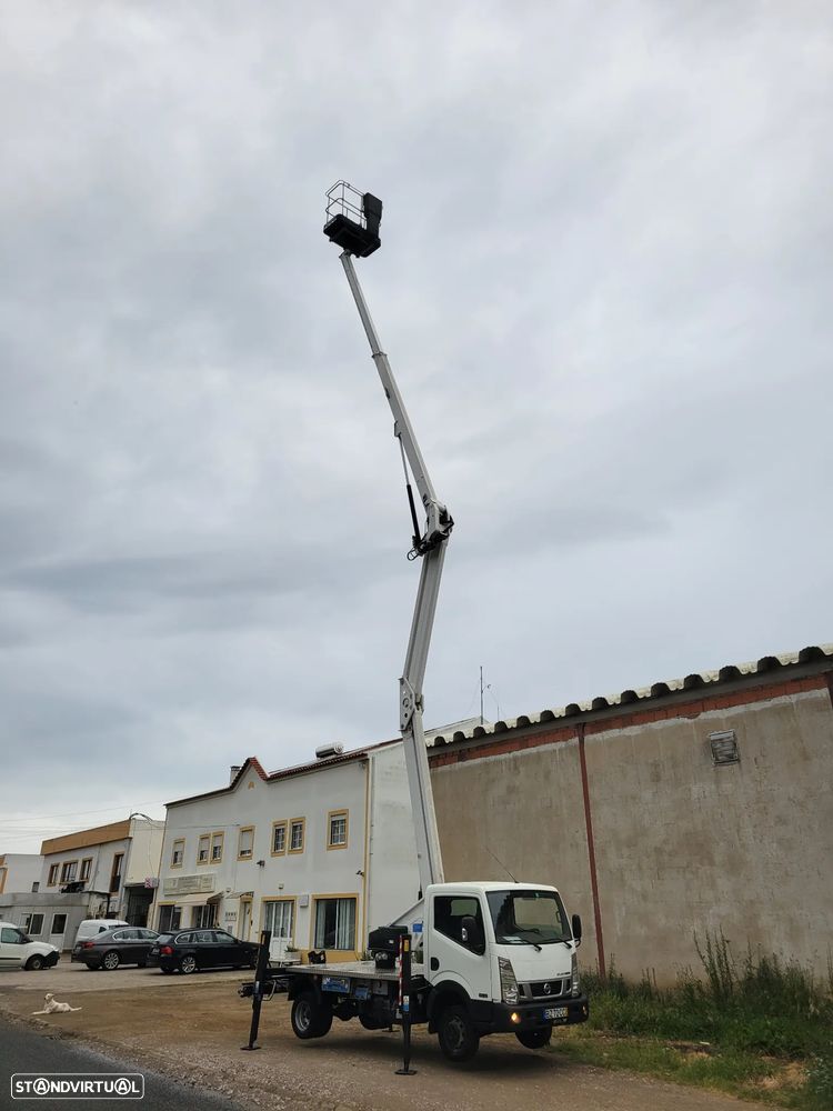 Nissan Cabstar NT400 - 2