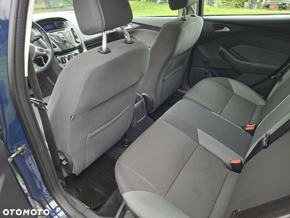 Ford Focus - 8