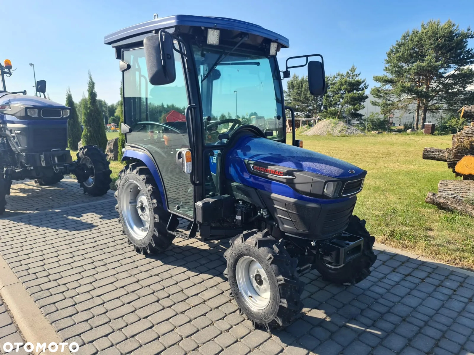 Farmtrac 26 4WD - 25