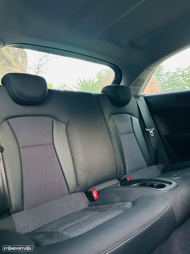 Audi A1 1.6 TDI Ambition - 16