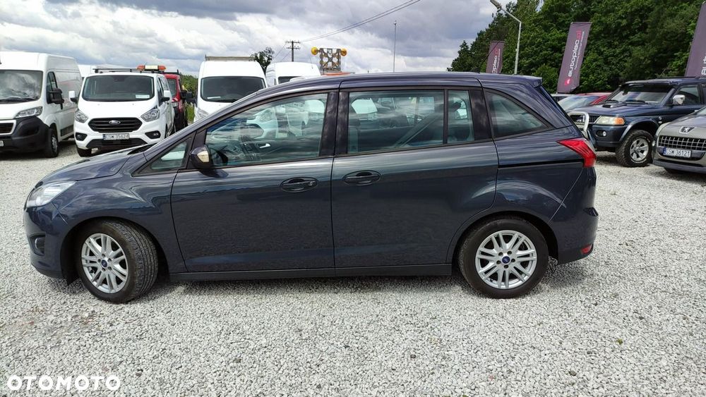 Ford Grand C-MAX - 19