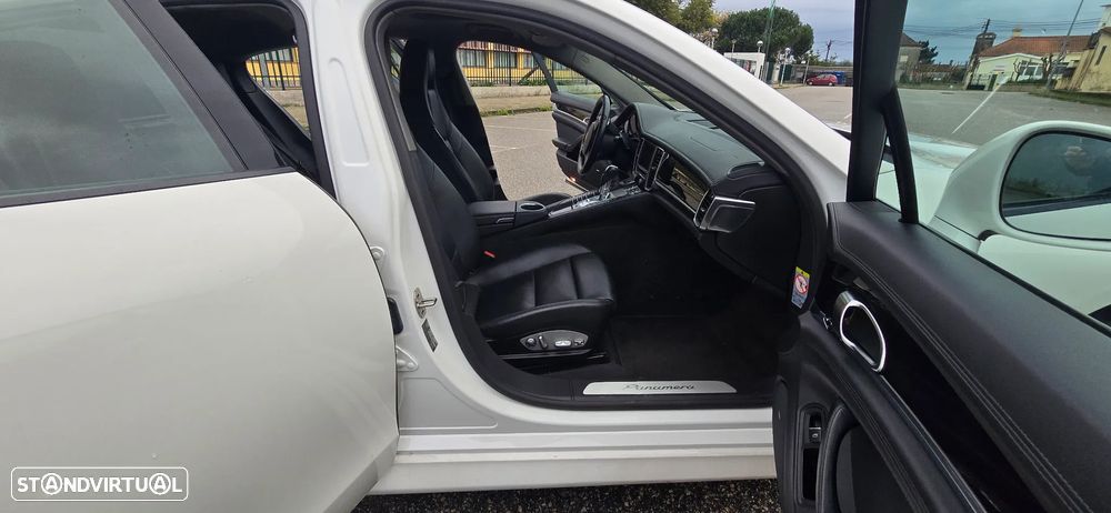 Porsche Panamera Standard - 16