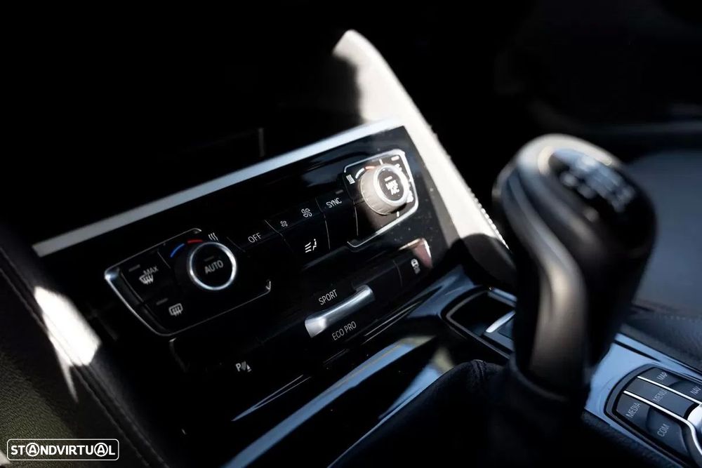 BMW 216 Active Tourer d Line Luxury - 12