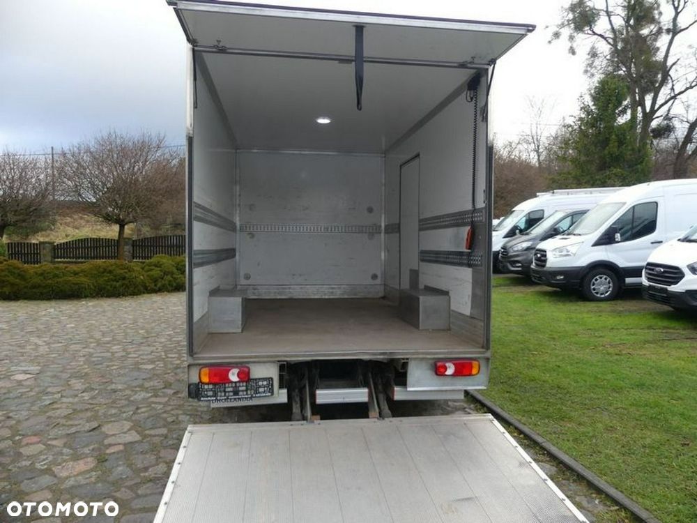 Ford Transit - 11