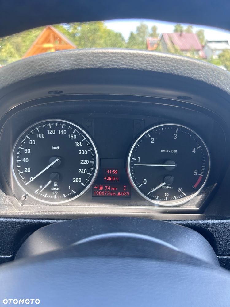 BMW X1 xDrive18d - 17