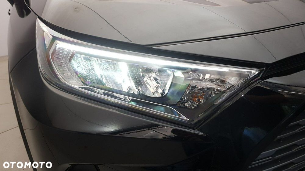 Toyota RAV4 - 11