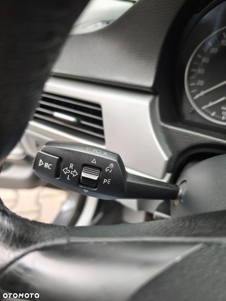 BMW Seria 3 320d - 17