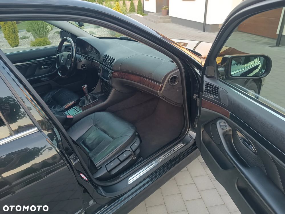 BMW Seria 5 - 12
