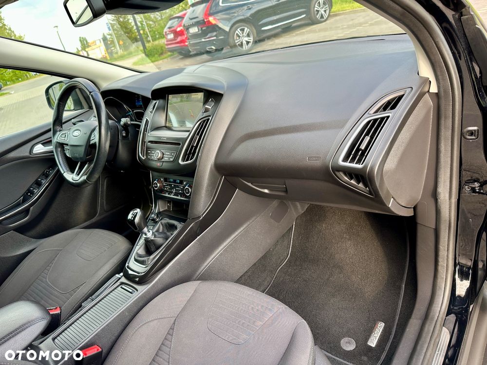 Ford Focus 1.0 EcoBoost Gold X (Edition) - 24