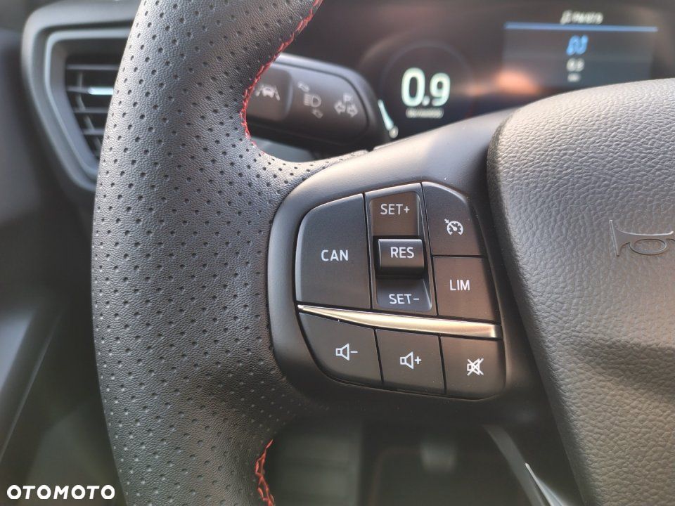 Ford Focus - 12