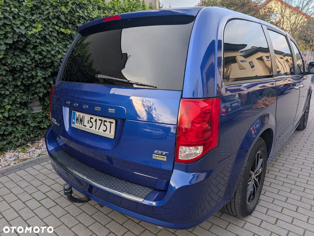 Dodge Grand Caravan - 15