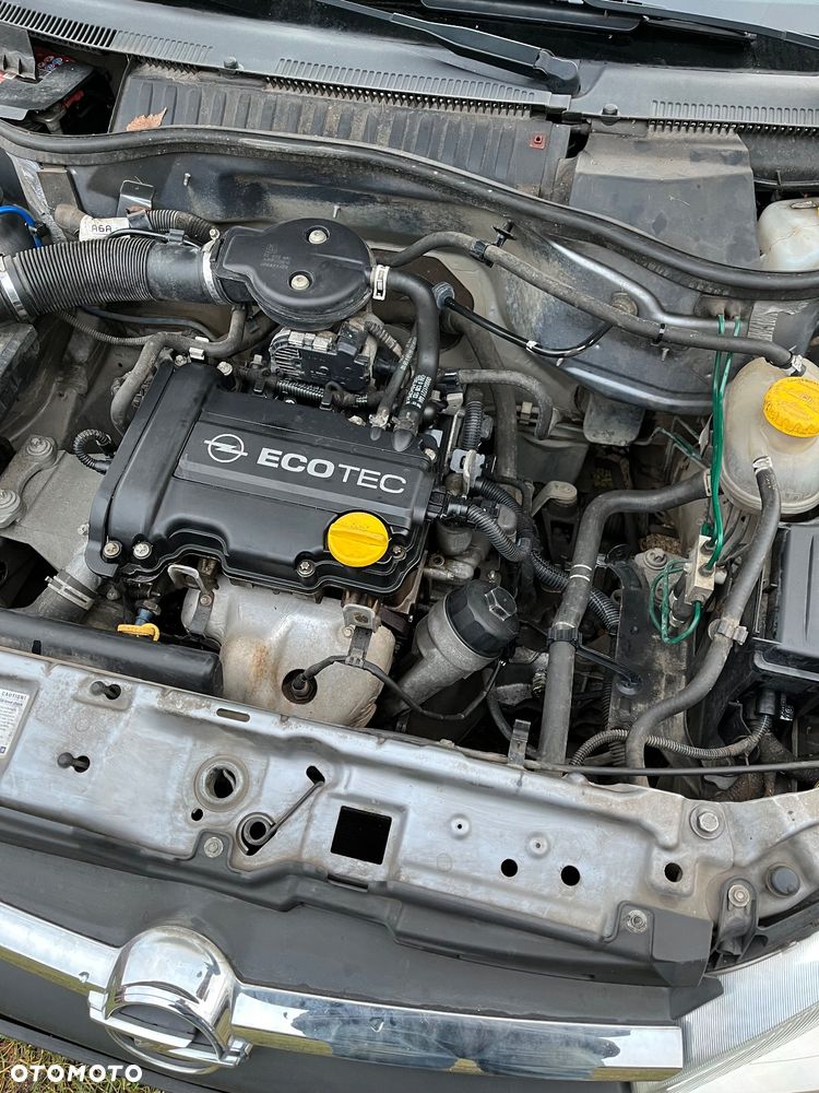 Opel Corsa 1.0 12V NJoy - 4