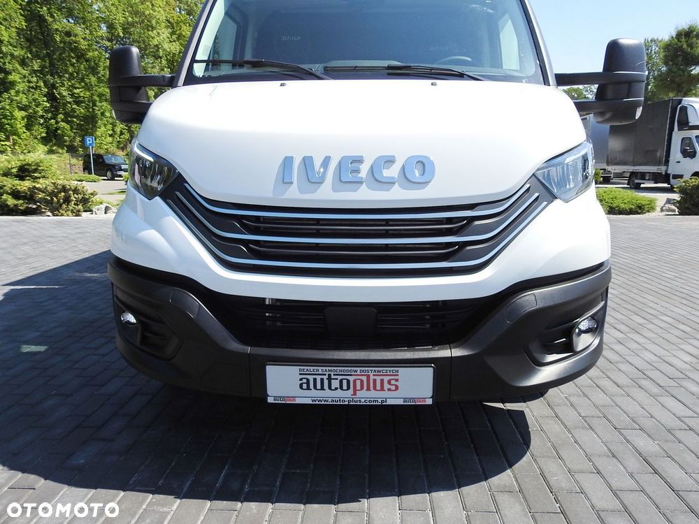 Iveco DAILY 35S18 NOWY PLANDEKA 8 PALET TEMPOMAT NAWIGACJA LEDY AUTOMAT HI-MATIC 180KM - 15