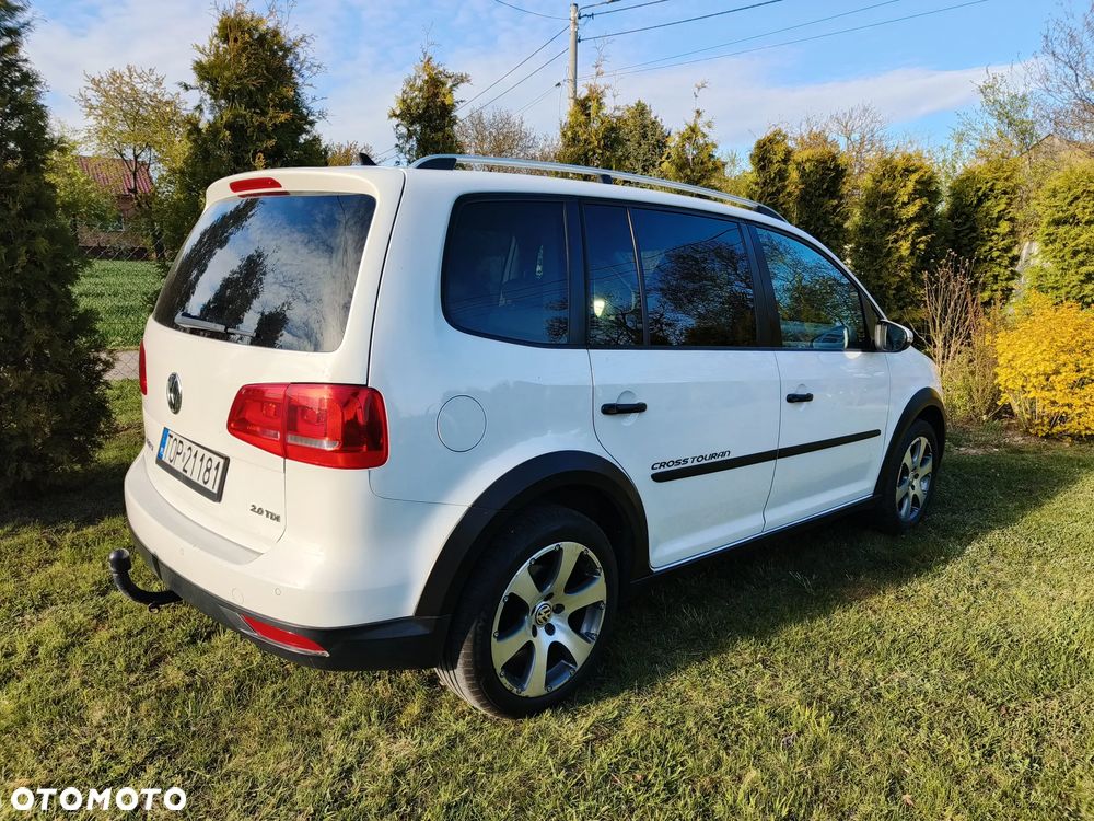 Volkswagen Touran 2.0 TDI DPF Cross - 2