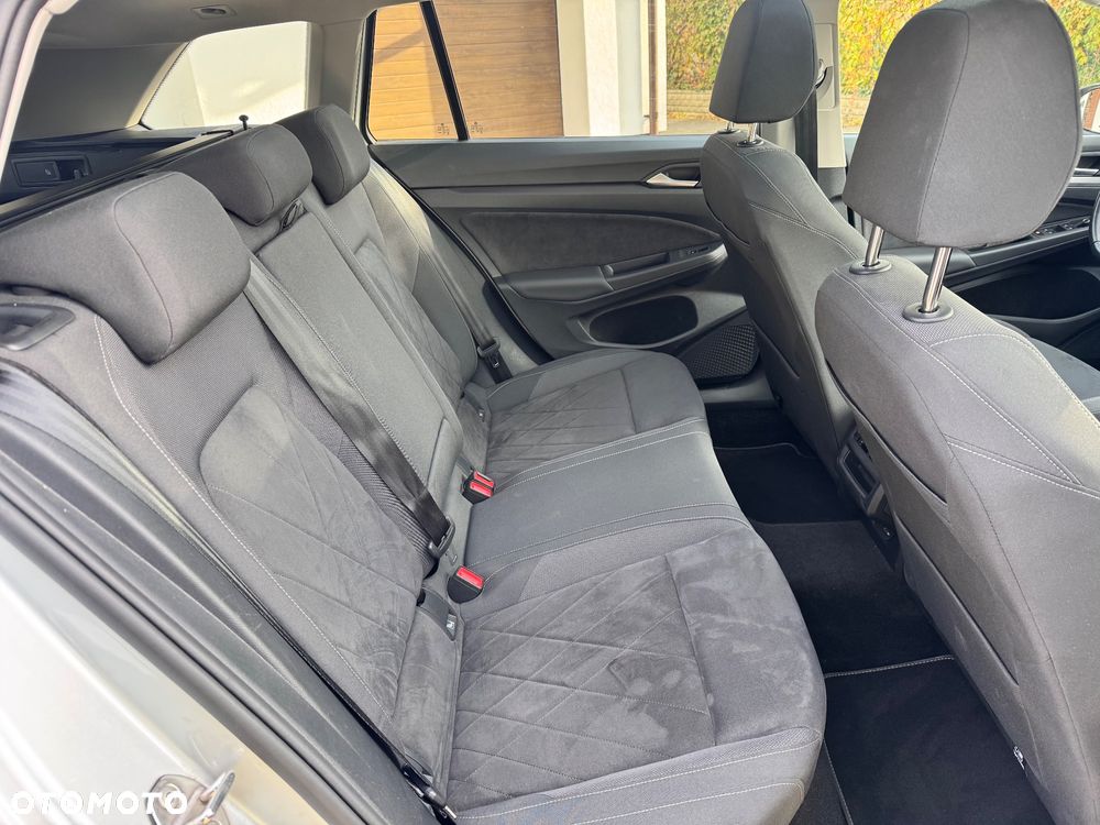 Volkswagen Golf 2.0 TDI SCR DSG Life - 16