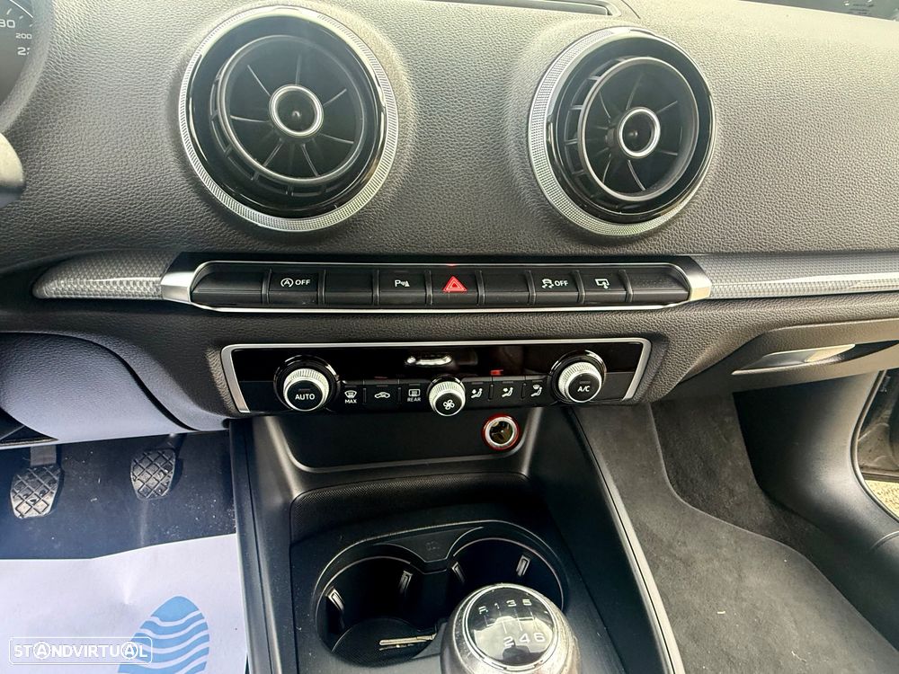 Audi A3 Sportback 1.6 TDI Attraction - 12